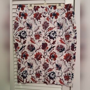 10/$10 🔥Ann Taylor Floral Pencil Skirt in Red and Blue